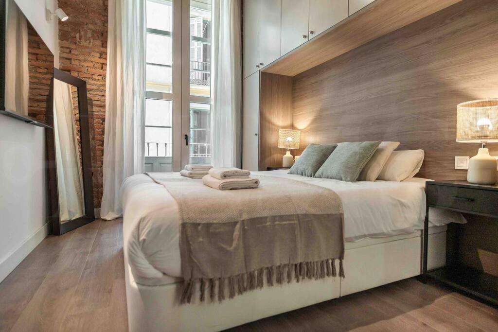 מאלגה Eclectic & Elegant Apartment By Rems מראה חיצוני תמונה