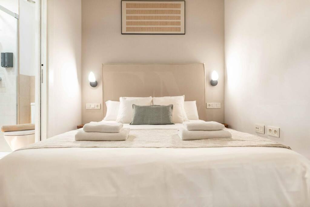 מאלגה Eclectic & Elegant Apartment By Rems מראה חיצוני תמונה